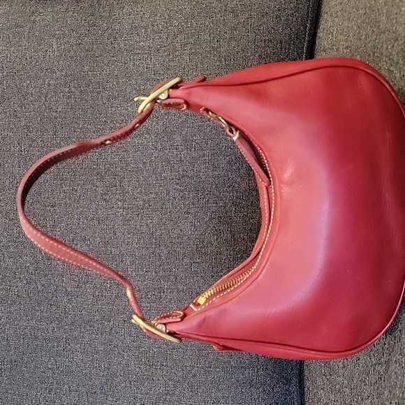 Coach Vintage Mini Red Leather Shoulder Bag 9593 - Picture 2 of 7